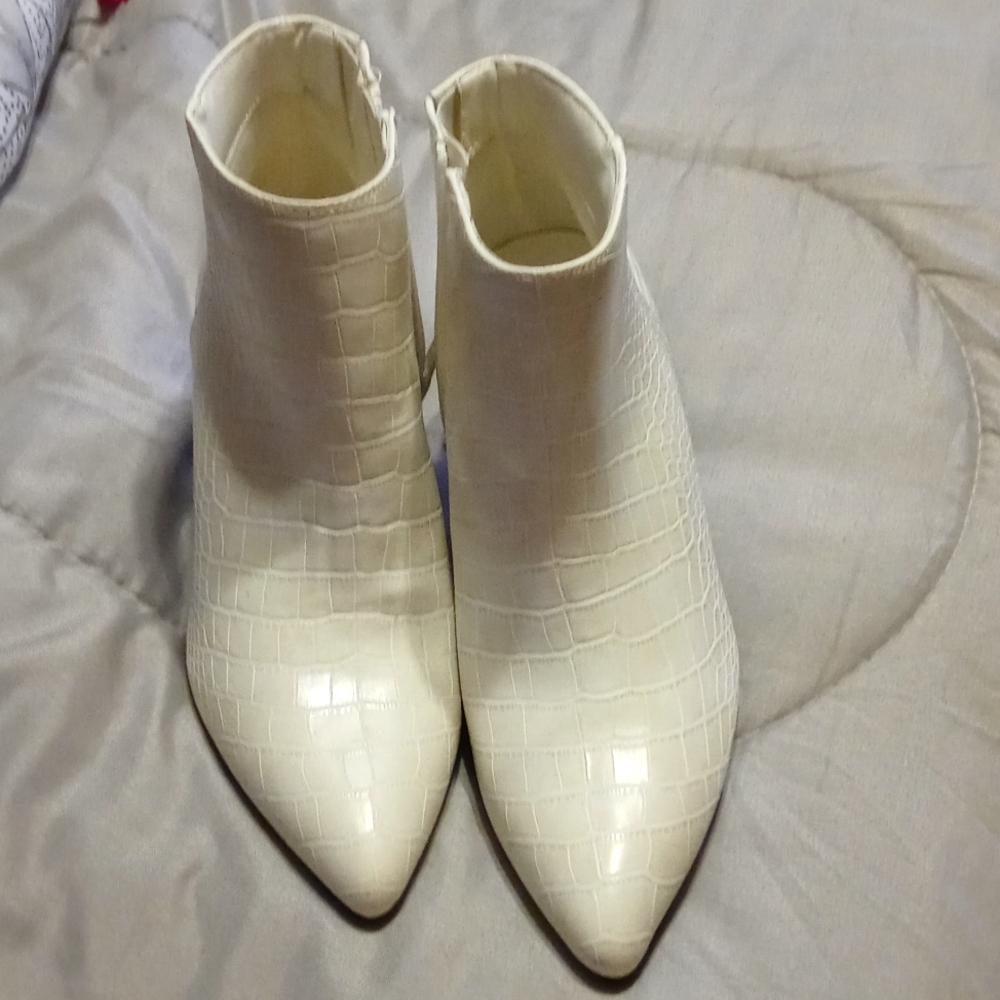 Cato booties